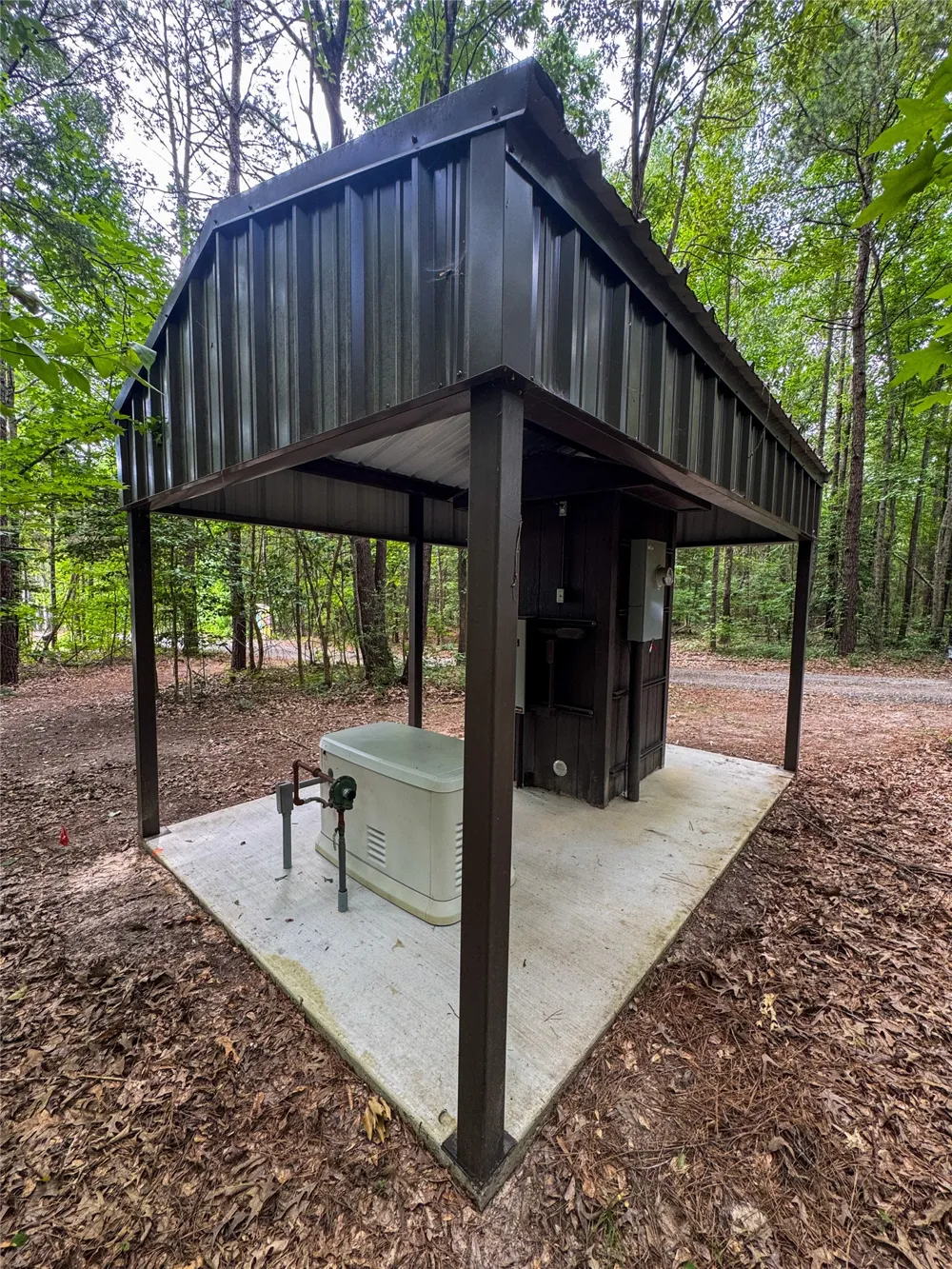 305 County Road 1145 Atlanta, TX 75551