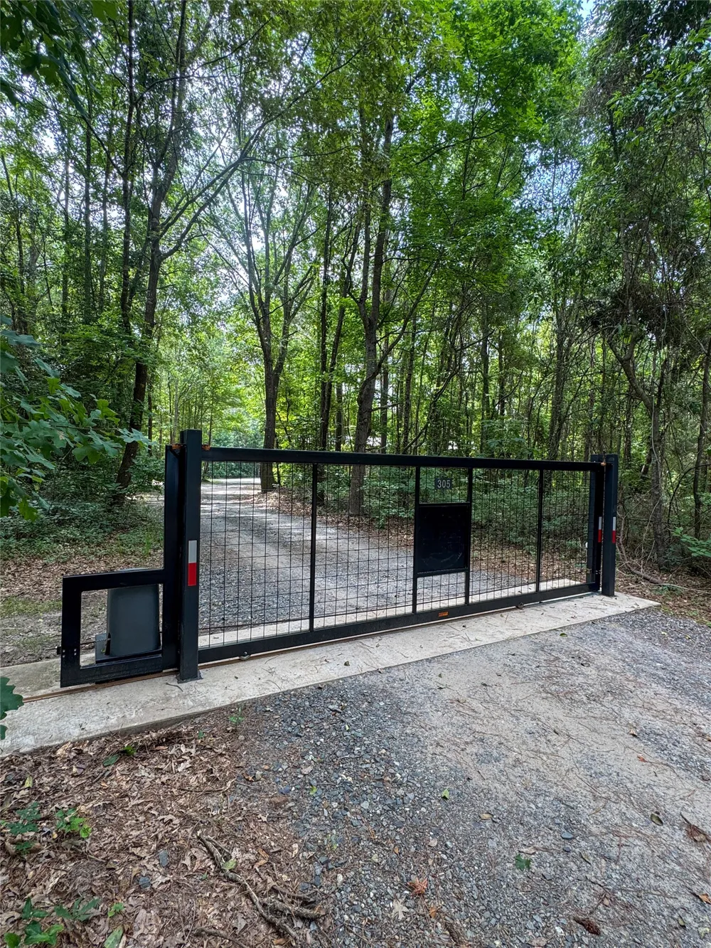 305 County Road 1145 Atlanta, TX 75551