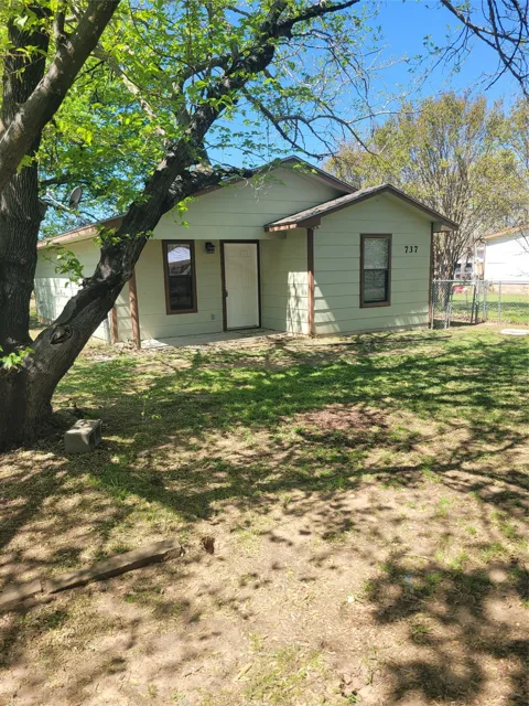 737 Luther Lane