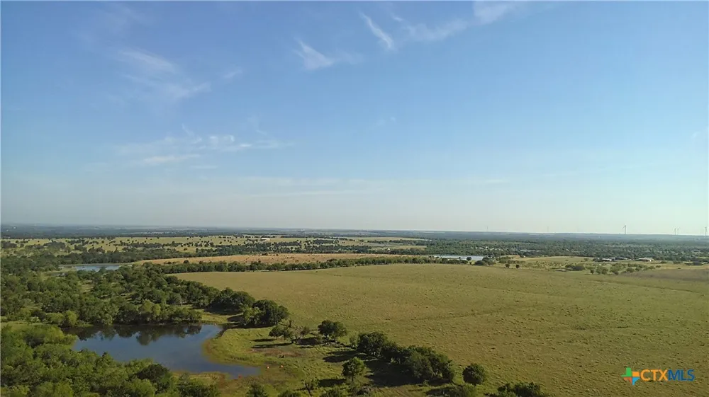 682 W Somers Lane Axtell, TX 76624