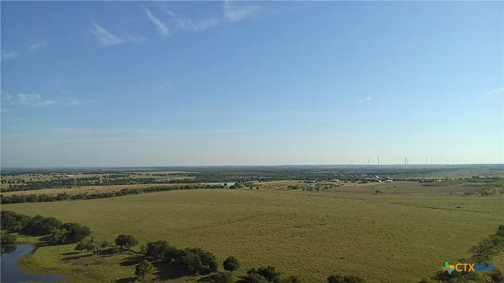 682 W Somers Lane Axtell, TX 76624