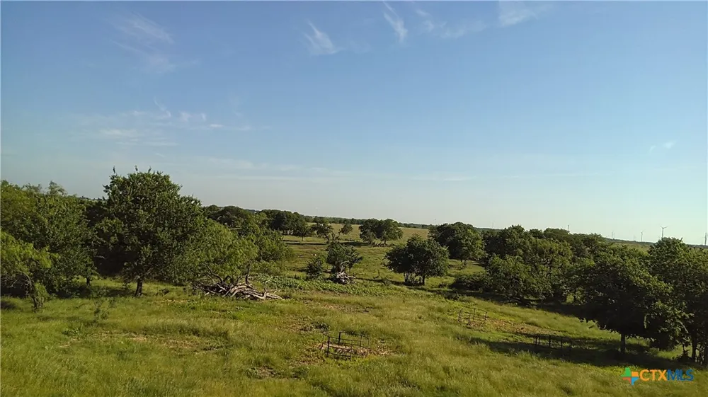 682 W Somers Lane Axtell, TX 76624