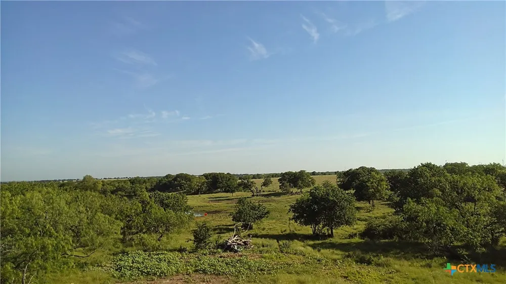 682 W Somers Lane Axtell, TX 76624
