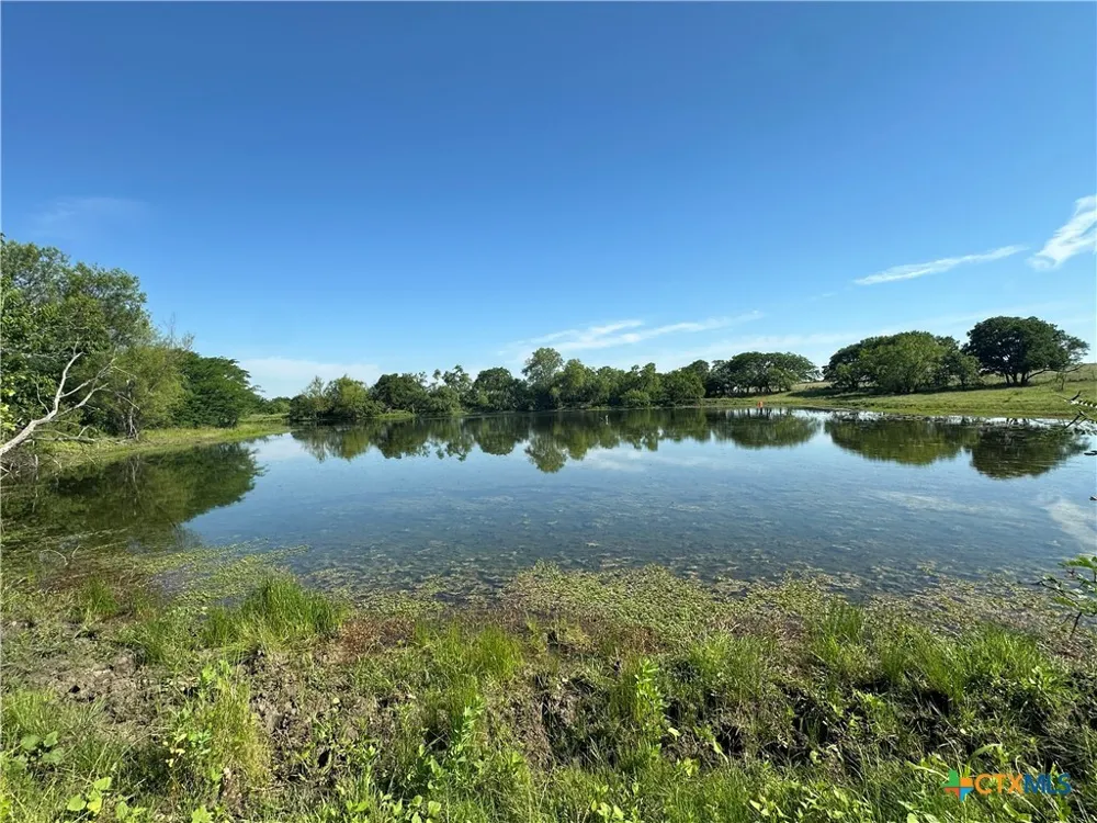682 W Somers Lane Axtell, TX 76624