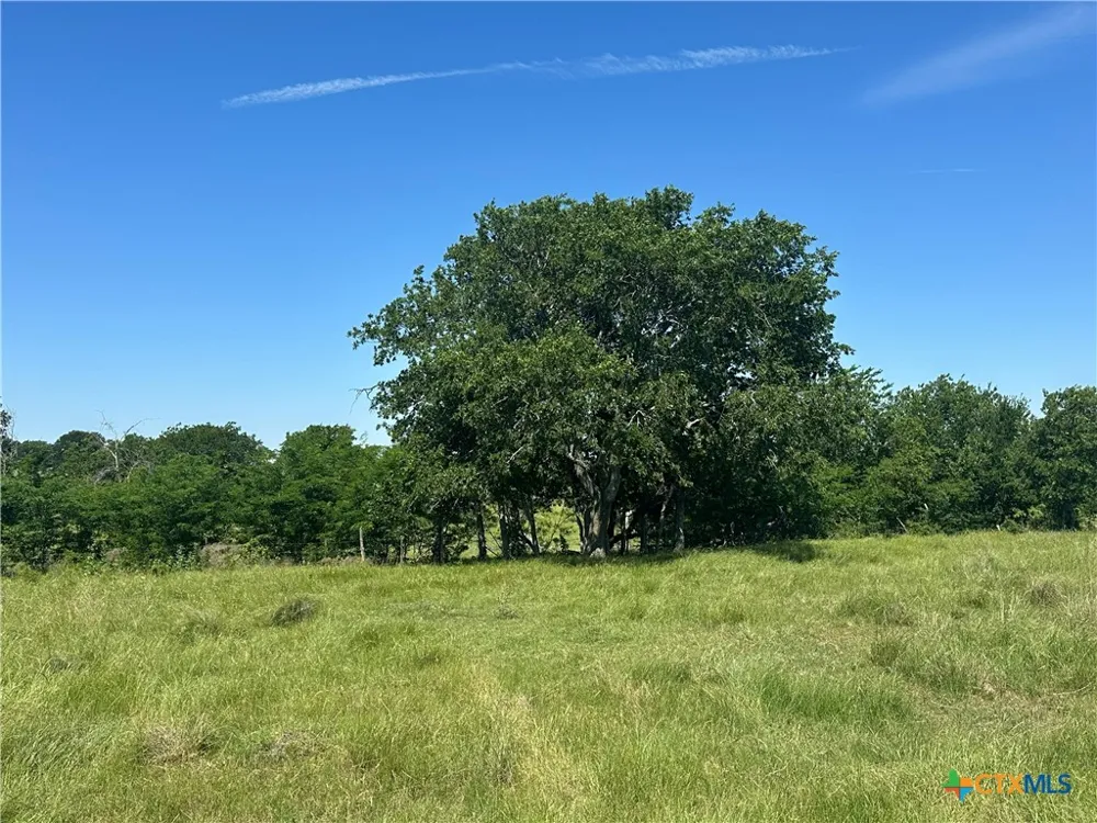682 W Somers Lane Axtell, TX 76624