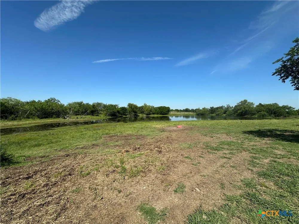 682 W Somers Lane Axtell, TX 76624