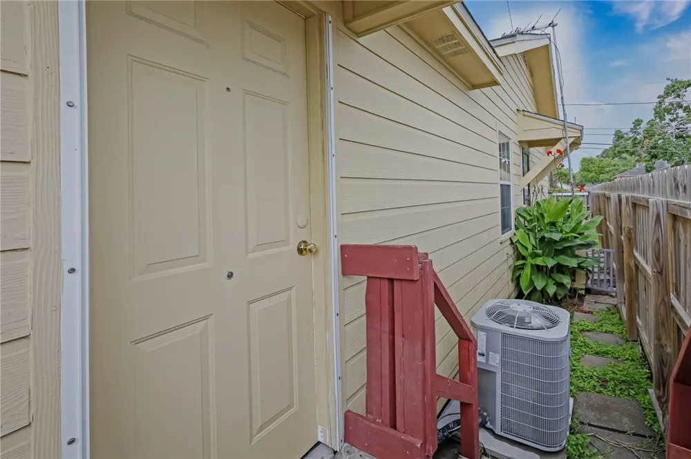 2621 Ayers Street Corpus Christi, TX 78404