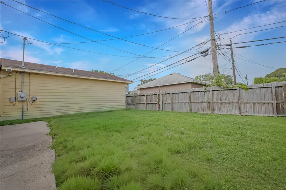 2621 Ayers Street Corpus Christi, TX 78404