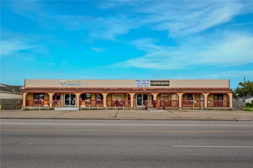 2621 Ayers Street Corpus Christi, TX 78404