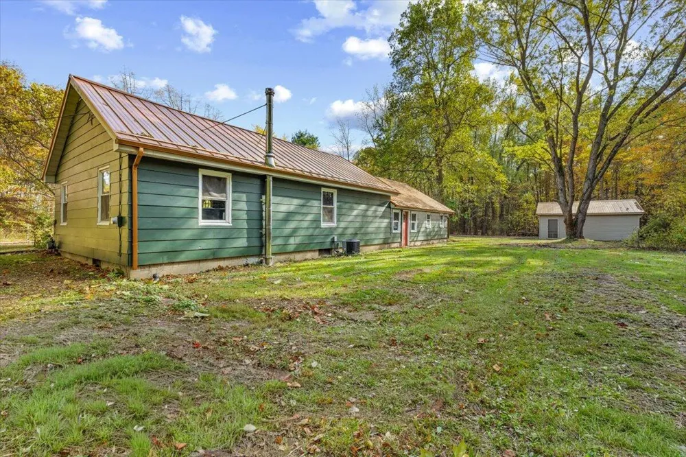12980 Crestview Drive Sawyer, MI 49125