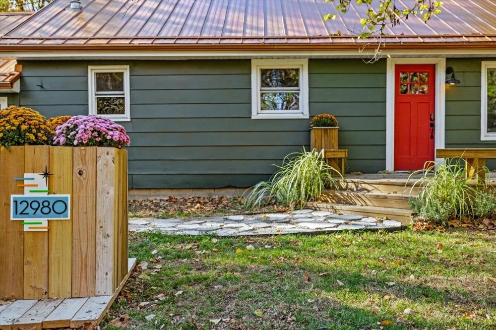 12980 Crestview Drive Sawyer, MI 49125