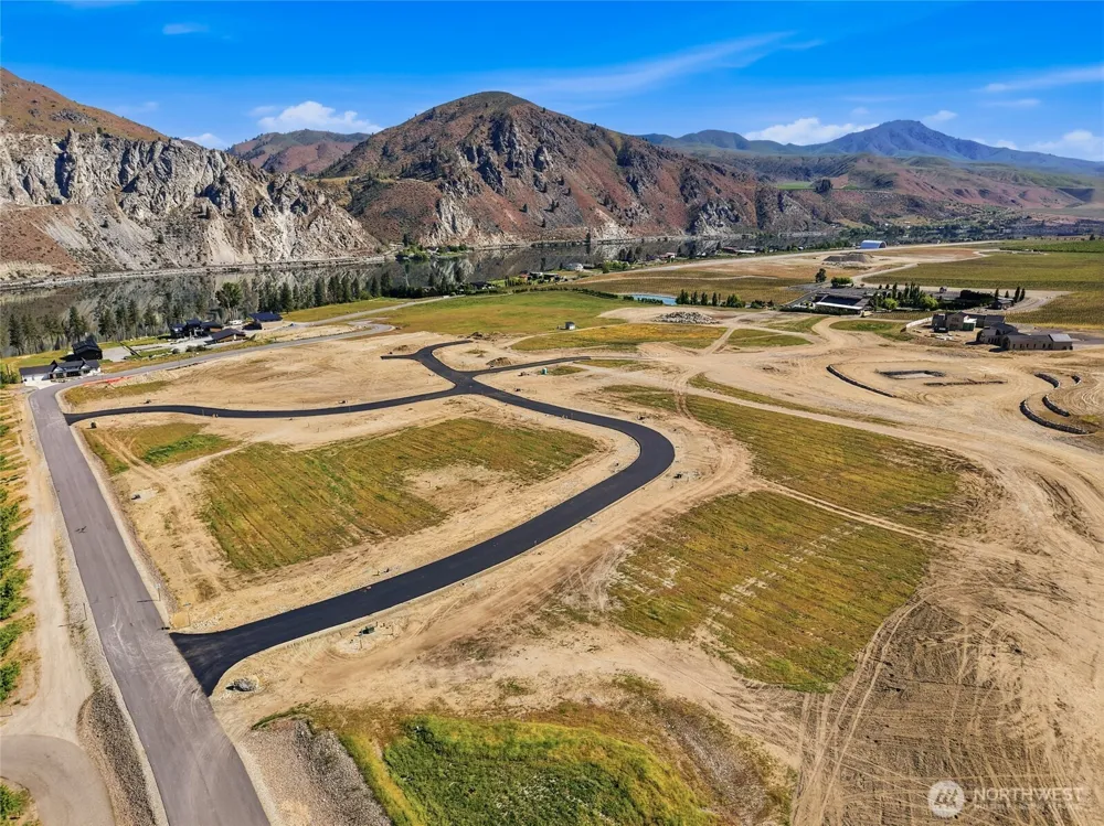 22 Stratastone Place Orondo, WA 98843
