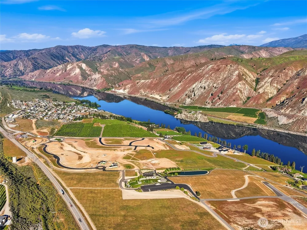 22 Stratastone Place Orondo, WA 98843