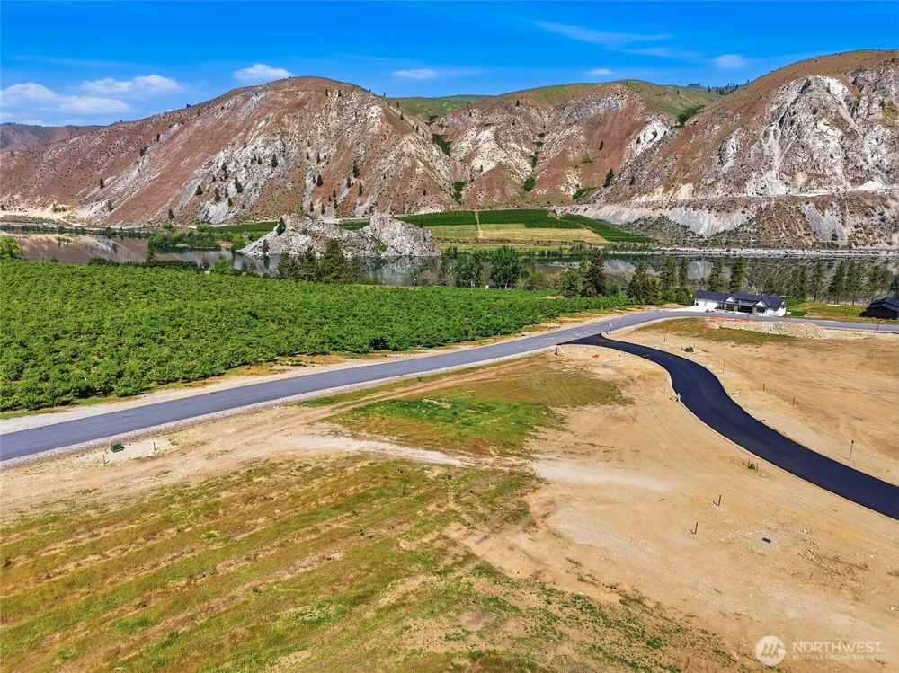 44 Cobblestone Drive Orondo, WA 98843