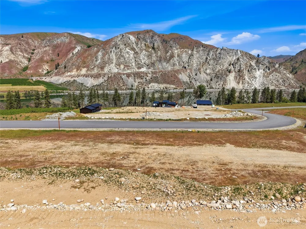 36 Cobblestone Drive Orondo, WA 98843