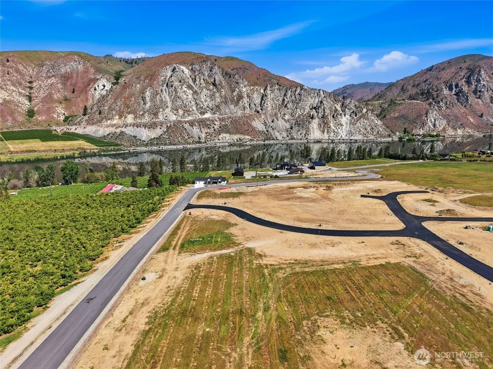 31 Stratastone Place Orondo, WA 98843