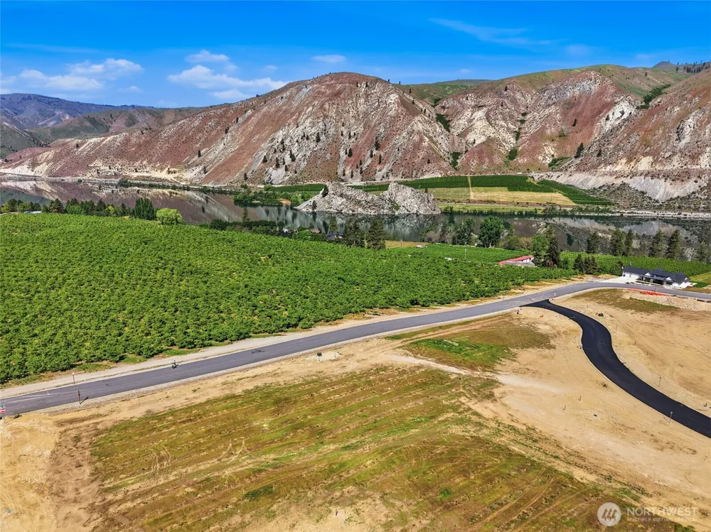 31 Stratastone Place Orondo, WA 98843