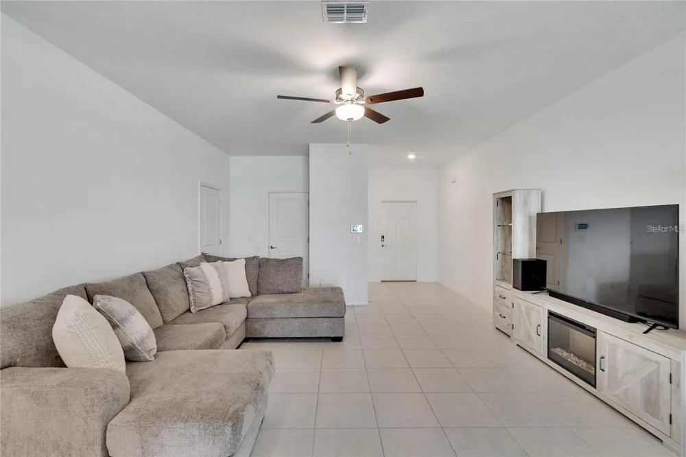 14444 EDITORS NOTE STREET Sun City Center, FL 33573