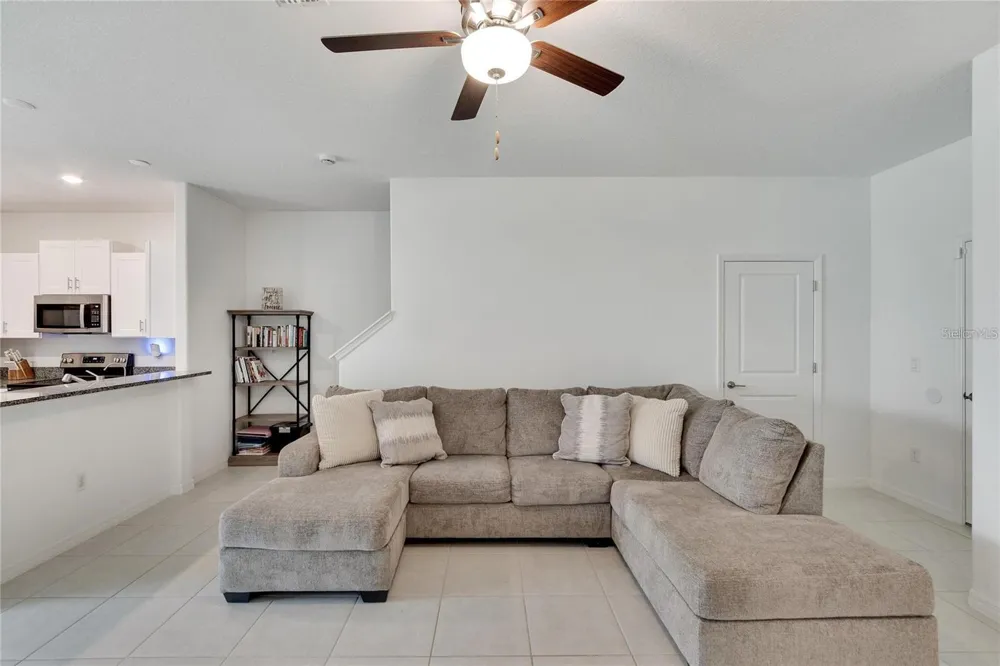 14444 EDITORS NOTE STREET Sun City Center, FL 33573