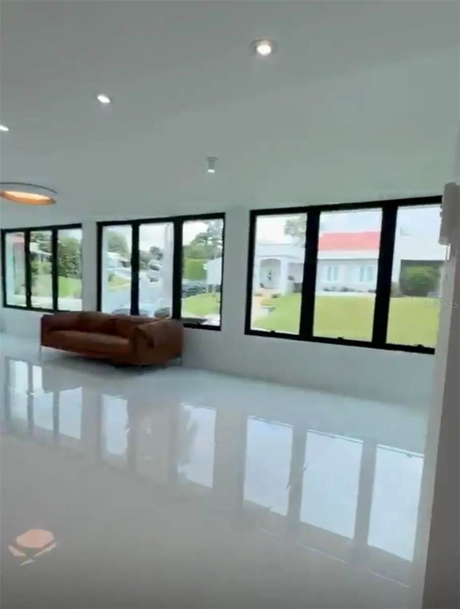 D1 SUN VALLEY Guaynabo, PR 00966