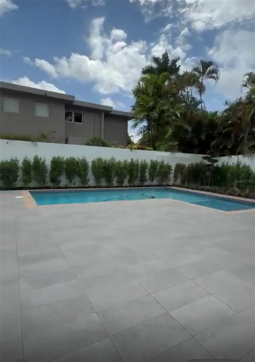 D1 SUN VALLEY Guaynabo, PR 00966
