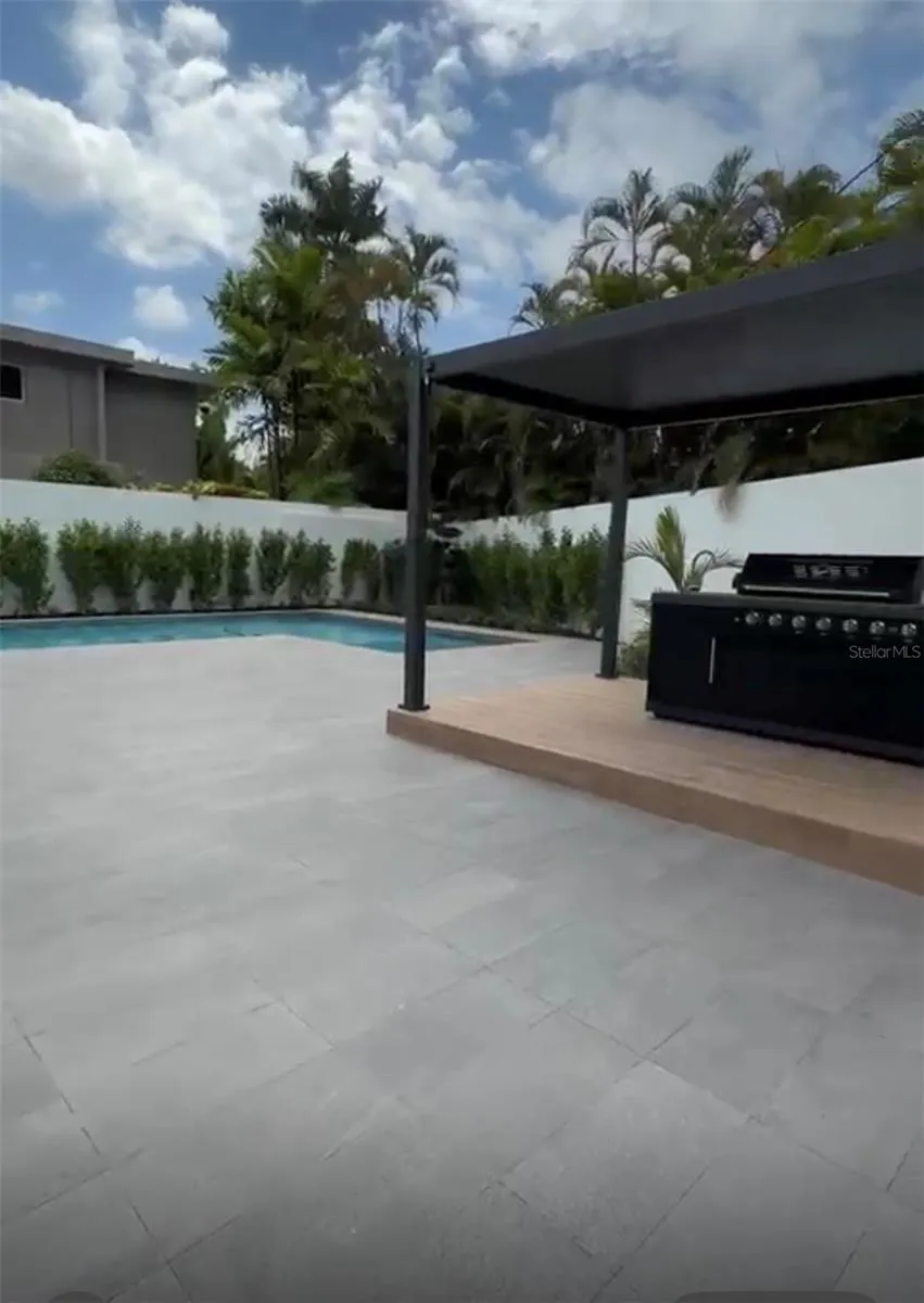 D1 SUN VALLEY Guaynabo, PR 00966