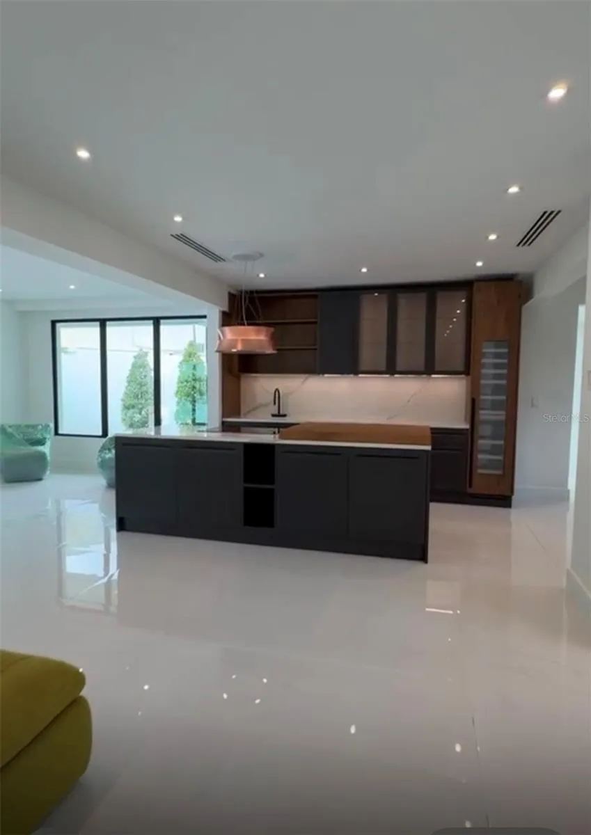 D1 SUN VALLEY Guaynabo, PR 00966