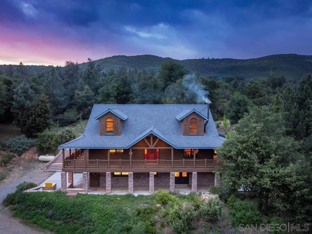 1068 W Incense Cedar Road Julian, CA 92036