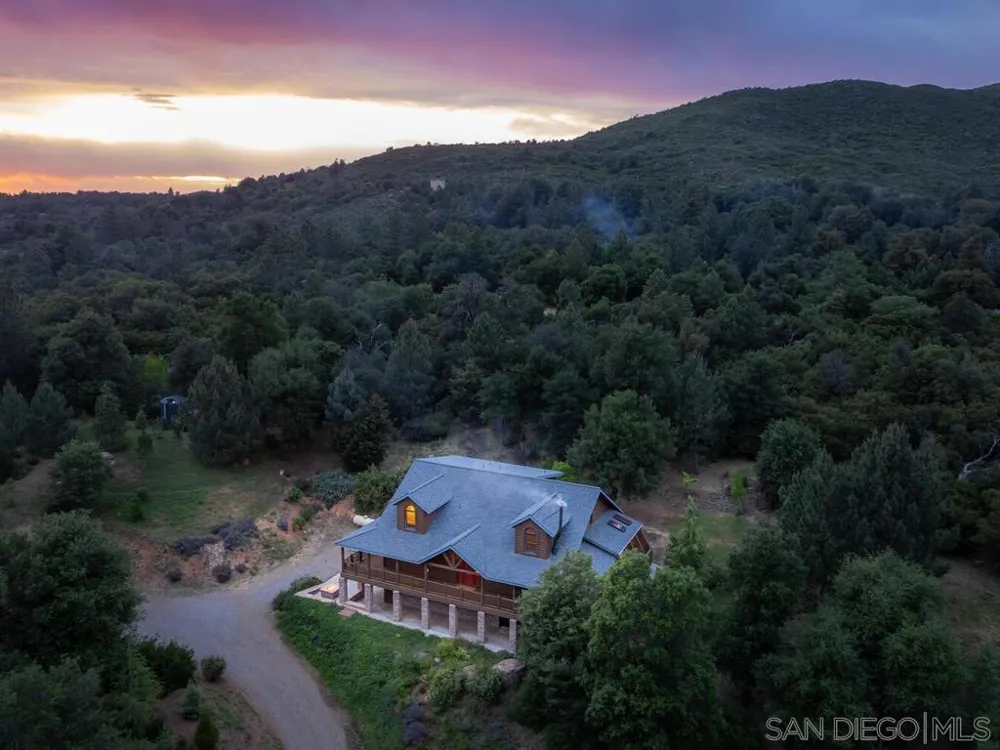 1068 W Incense Cedar Road Julian, CA 92036