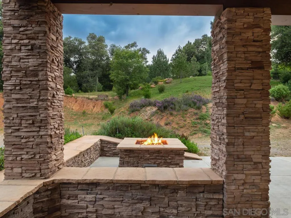 1068 W Incense Cedar Road Julian, CA 92036