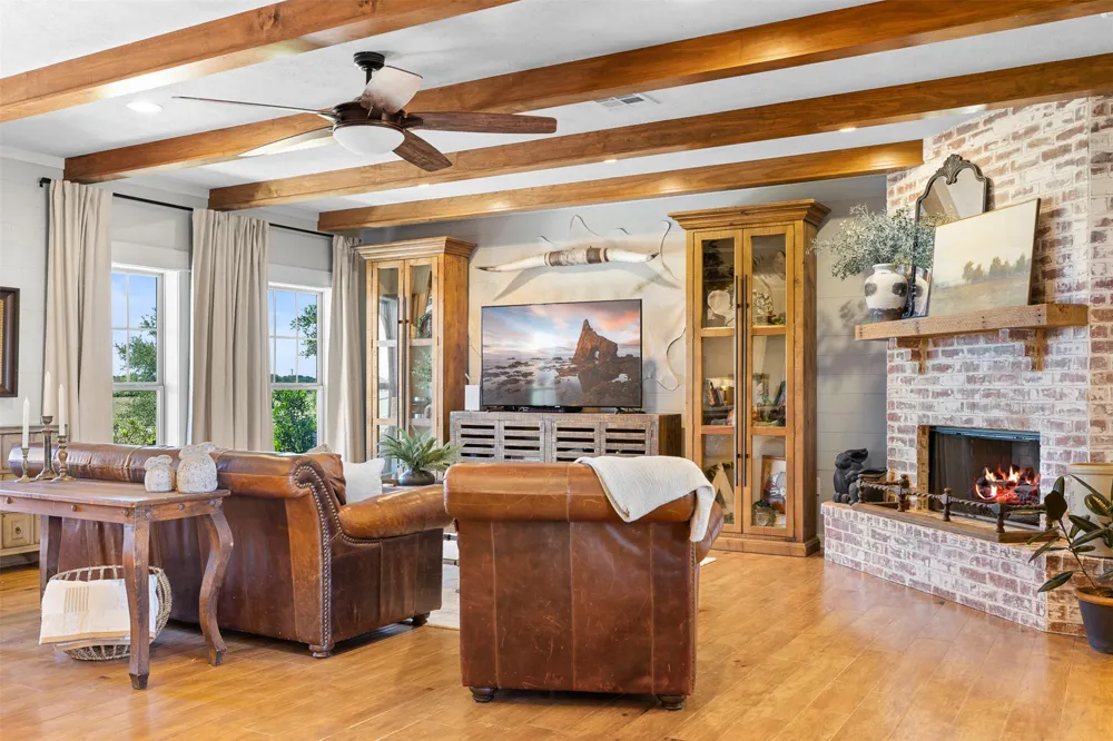 1801 County Road 216 Caldwell, TX 77836