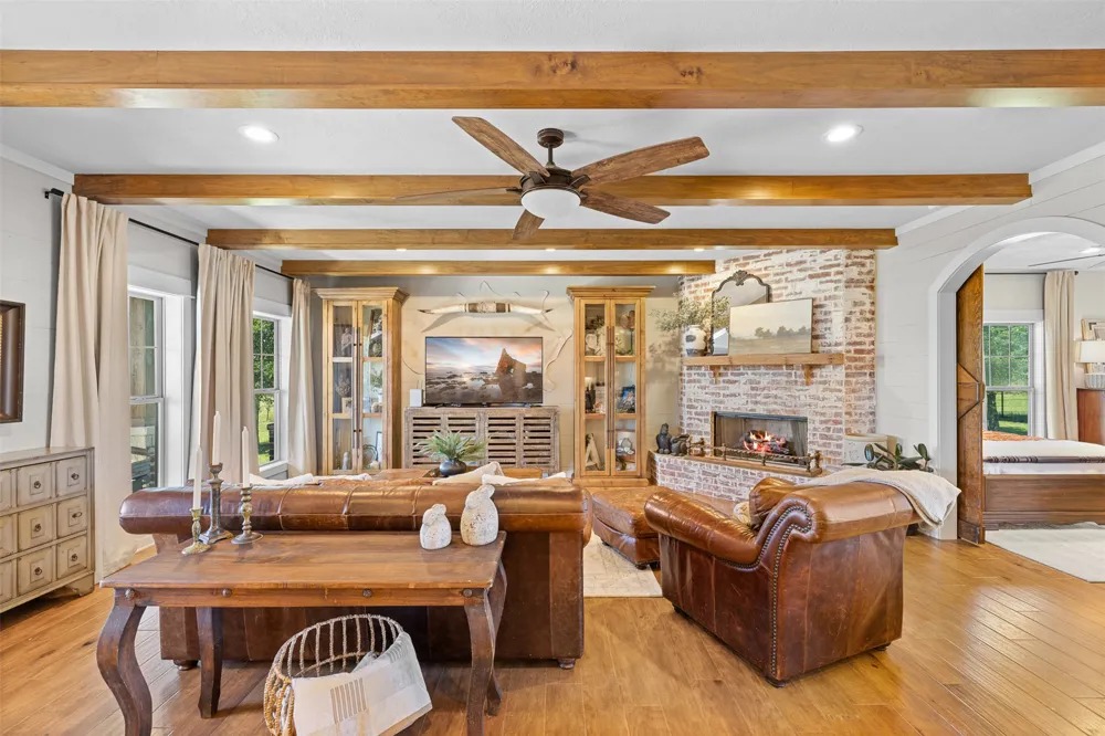 1801 County Road 216 Caldwell, TX 77836