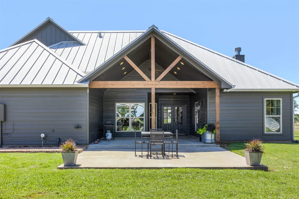 1801 County Road 216 Caldwell, TX 77836