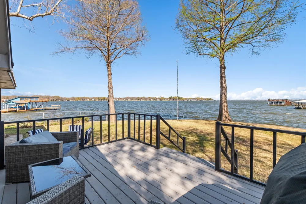 104 Sunset Cove Trinidad, TX 75163