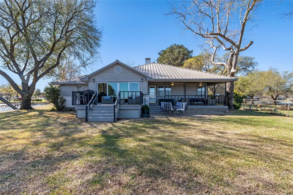 104 Sunset Cove Trinidad, TX 75163