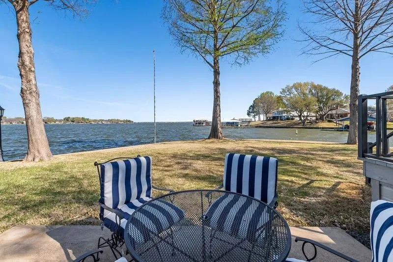104 Sunset Cove Trinidad, TX 75163