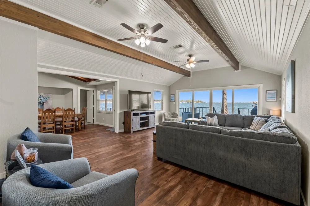 104 Sunset Cove Trinidad, TX 75163