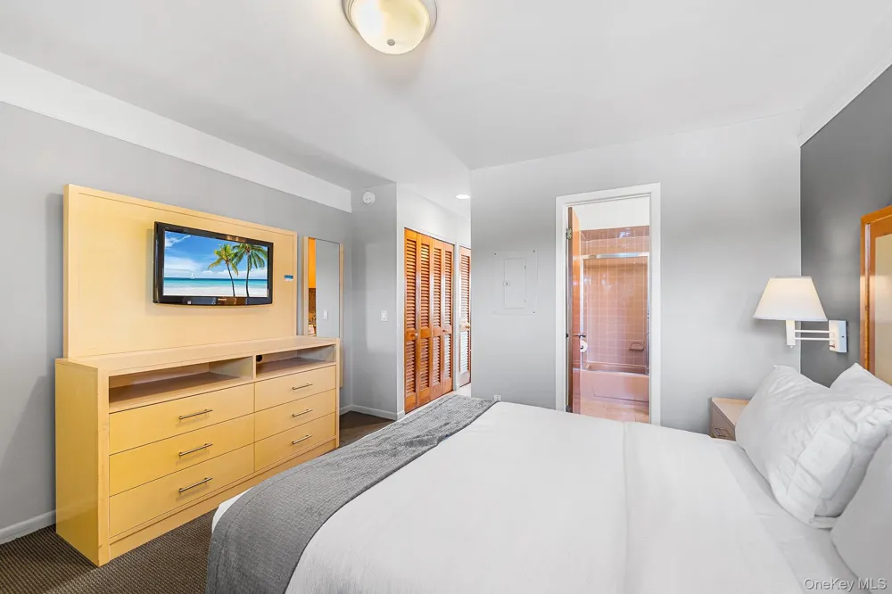 131 S Emerson Avenue #235 Montauk, NY 11954