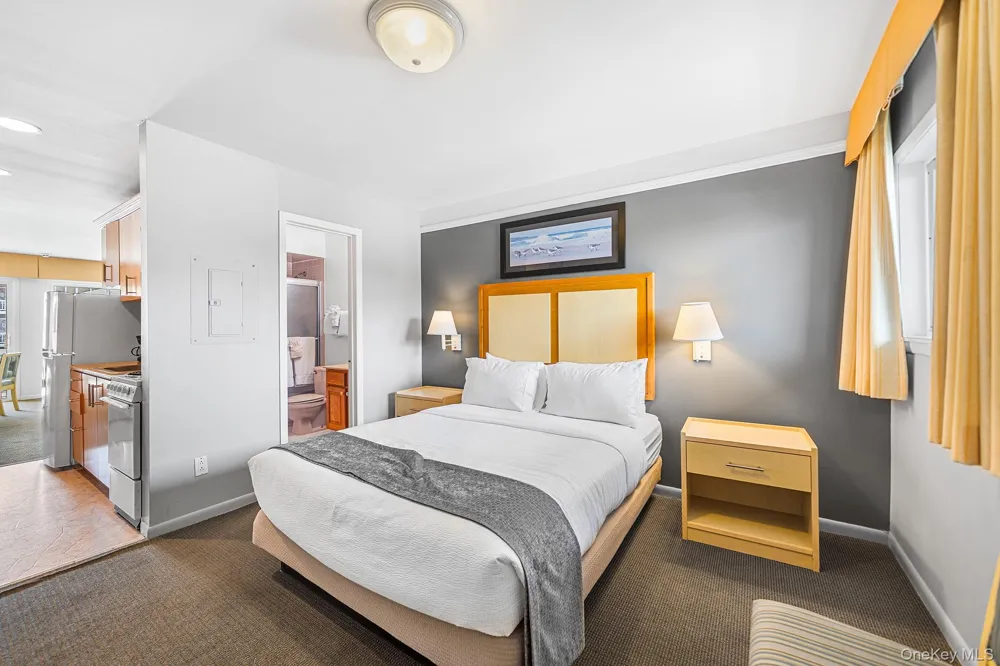 131 S Emerson Avenue #235 Montauk, NY 11954