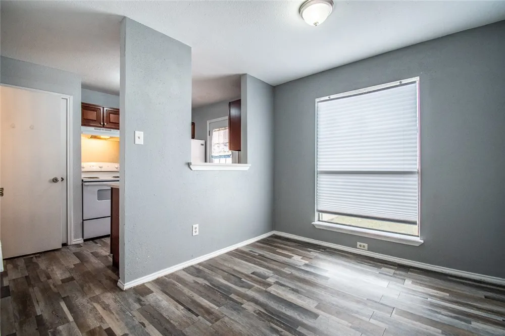 6702 Everhart #U-103 Corpus Christi, TX 78413
