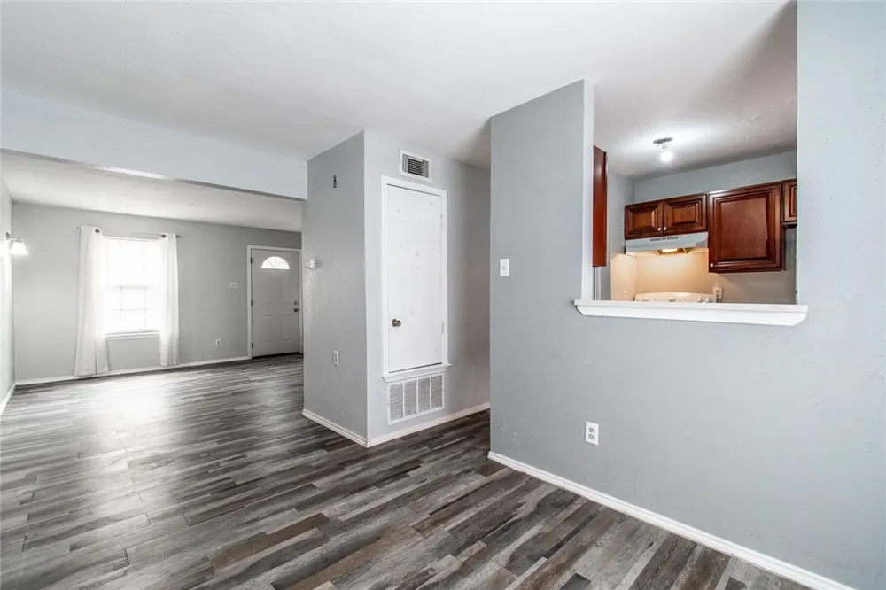 6702 Everhart #U-103 Corpus Christi, TX 78413