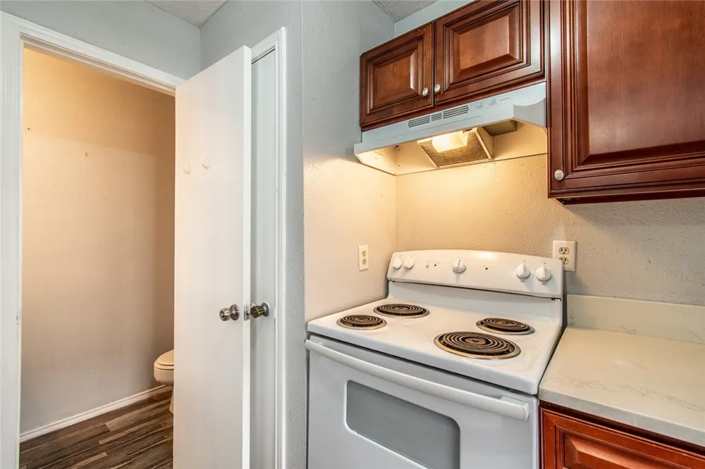 6702 Everhart #U-103 Corpus Christi, TX 78413