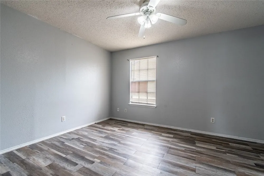 6702 Everhart #U-103 Corpus Christi, TX 78413