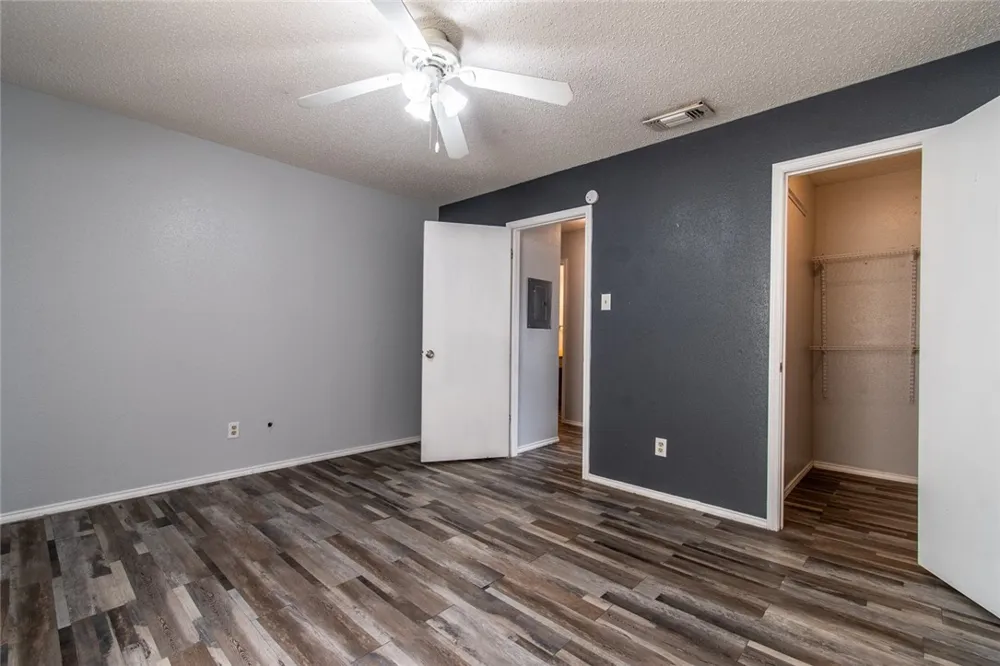 6702 Everhart #U-103 Corpus Christi, TX 78413