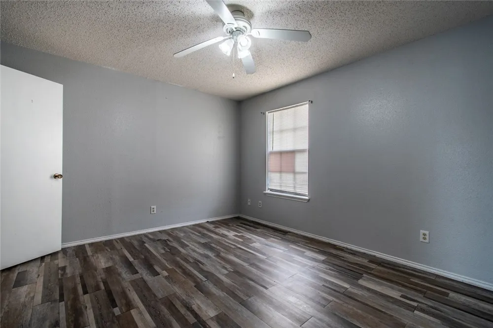 6702 Everhart #U-103 Corpus Christi, TX 78413