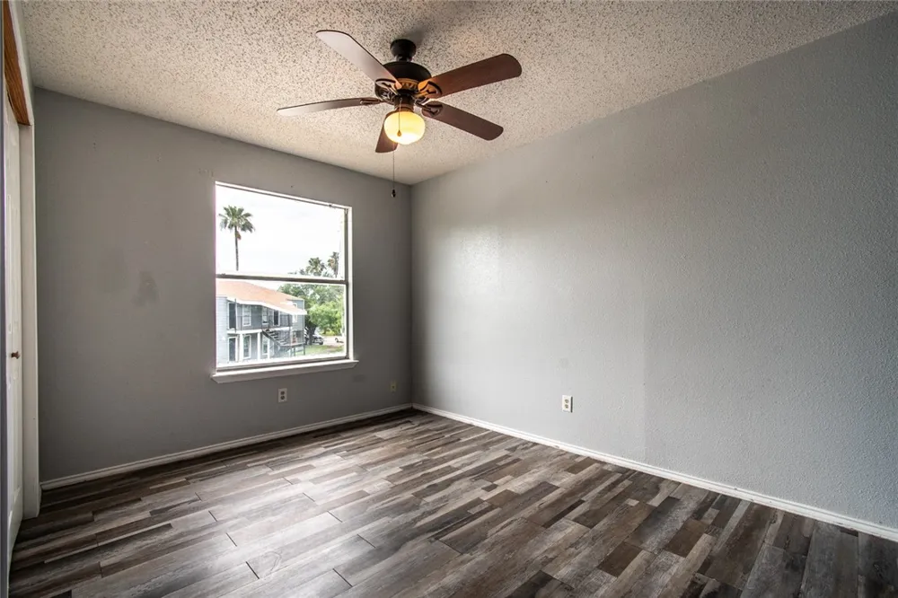 6702 Everhart #U-103 Corpus Christi, TX 78413