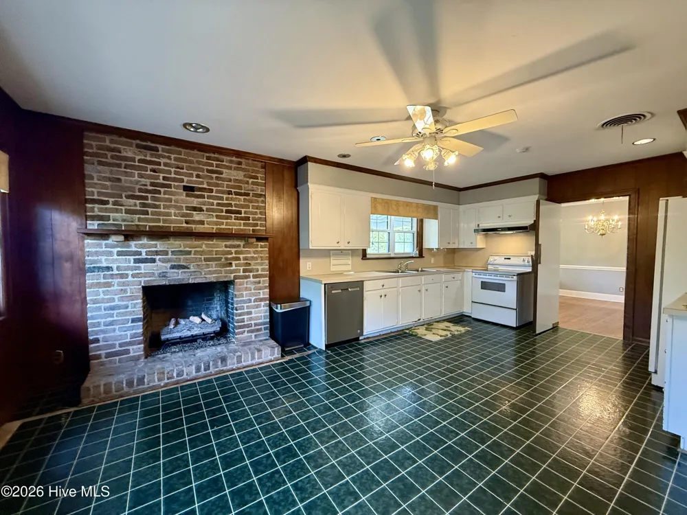 103 Finch Street Clinton, NC 28328