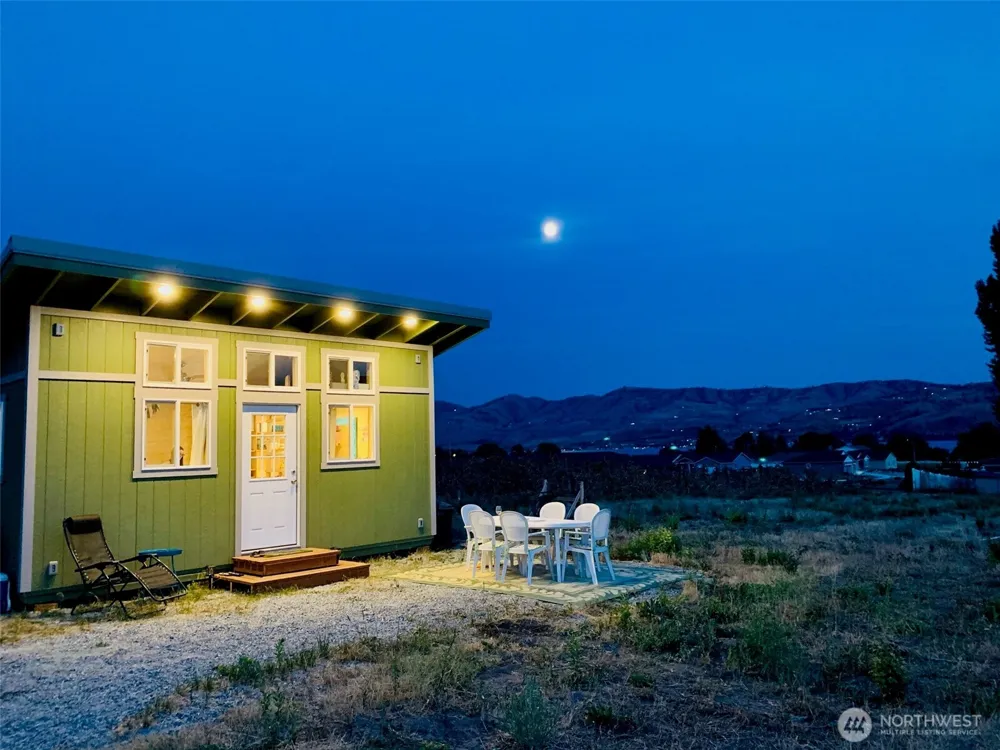 127 Hurley Lane Manson, WA 98831