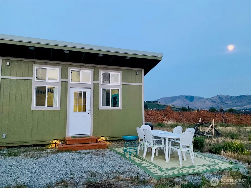 127 Hurley Lane Manson, WA 98831