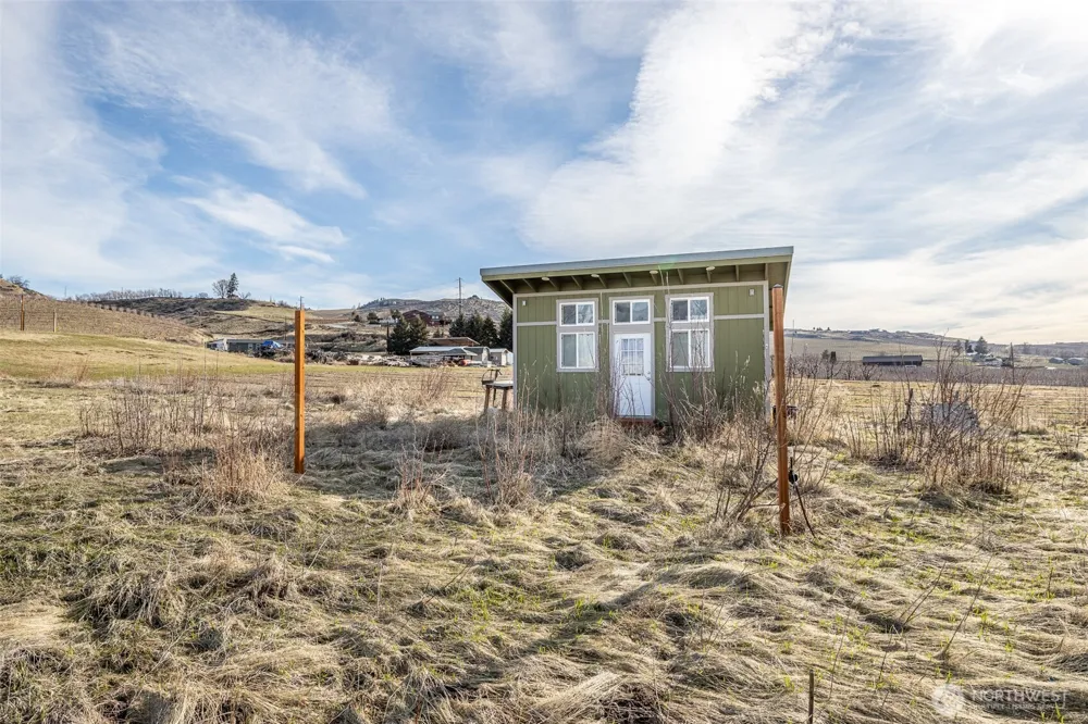 127 Hurley Lane Manson, WA 98831